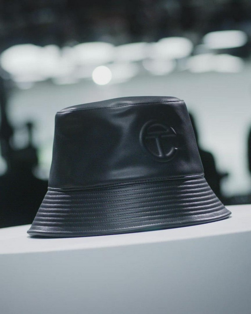 Telfar Bucket Hats Logo T Eimer Hüte Schwarz | CHTV3078